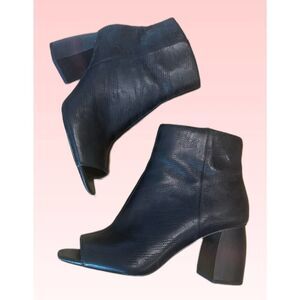 Sanctuary Rock 2.0 black leather peep toe booties Sz 8